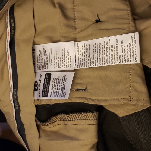 Dockers® Straight Fit Signature Lux Cotton Stretch Khaki Pant 38x30 - Picture 3 of 6